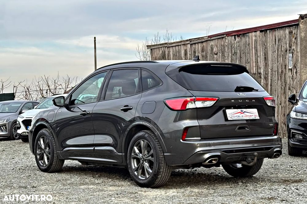 Ford Kuga 2.5 Duratec PHEV ST-LINE X - 33