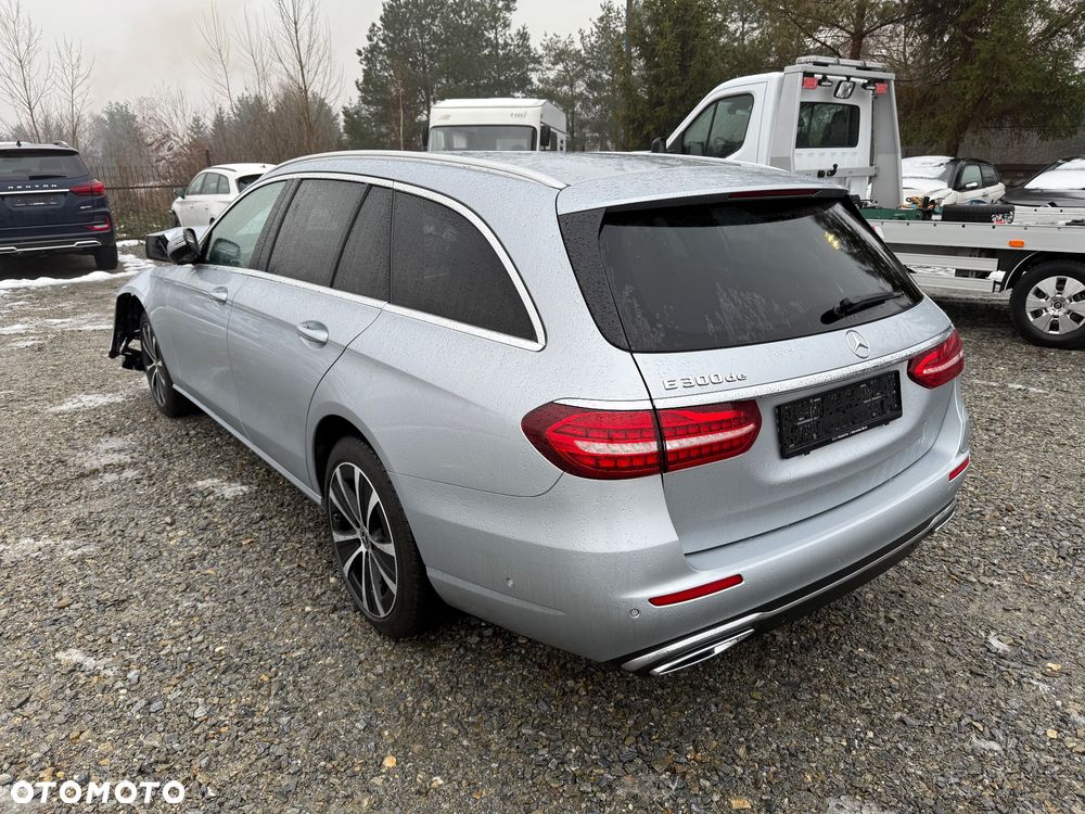 Mercedes-Benz Klasa E - 3