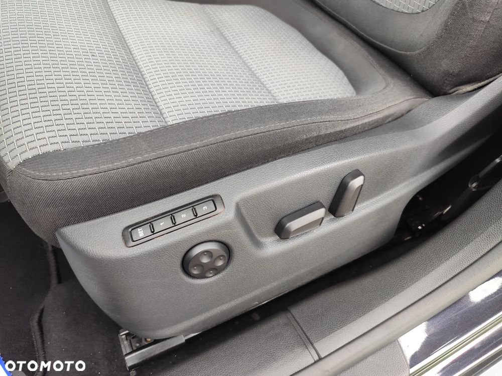 Skoda Superb 2.0 TDI Ambition - 9