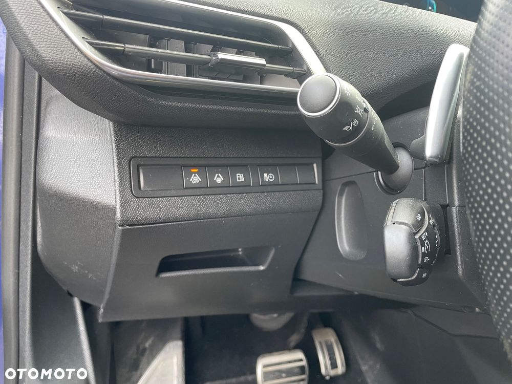 Peugeot 3008 1.6 PureTech Hybrid4 PHEV GT Pack S&S EAT8 - 10