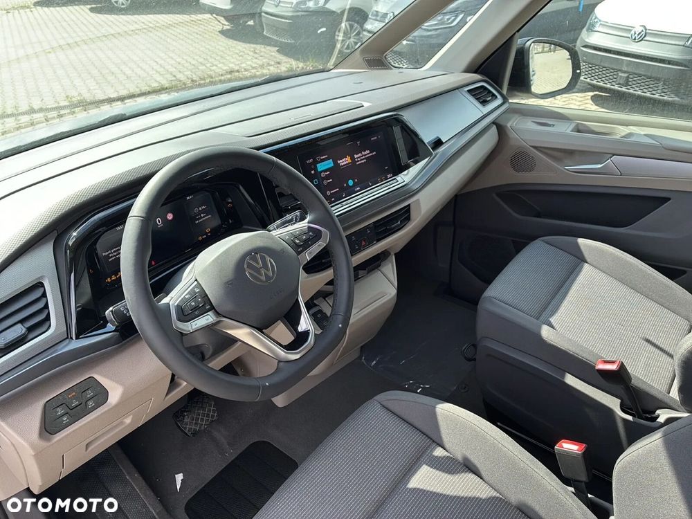 Volkswagen Multivan - 12