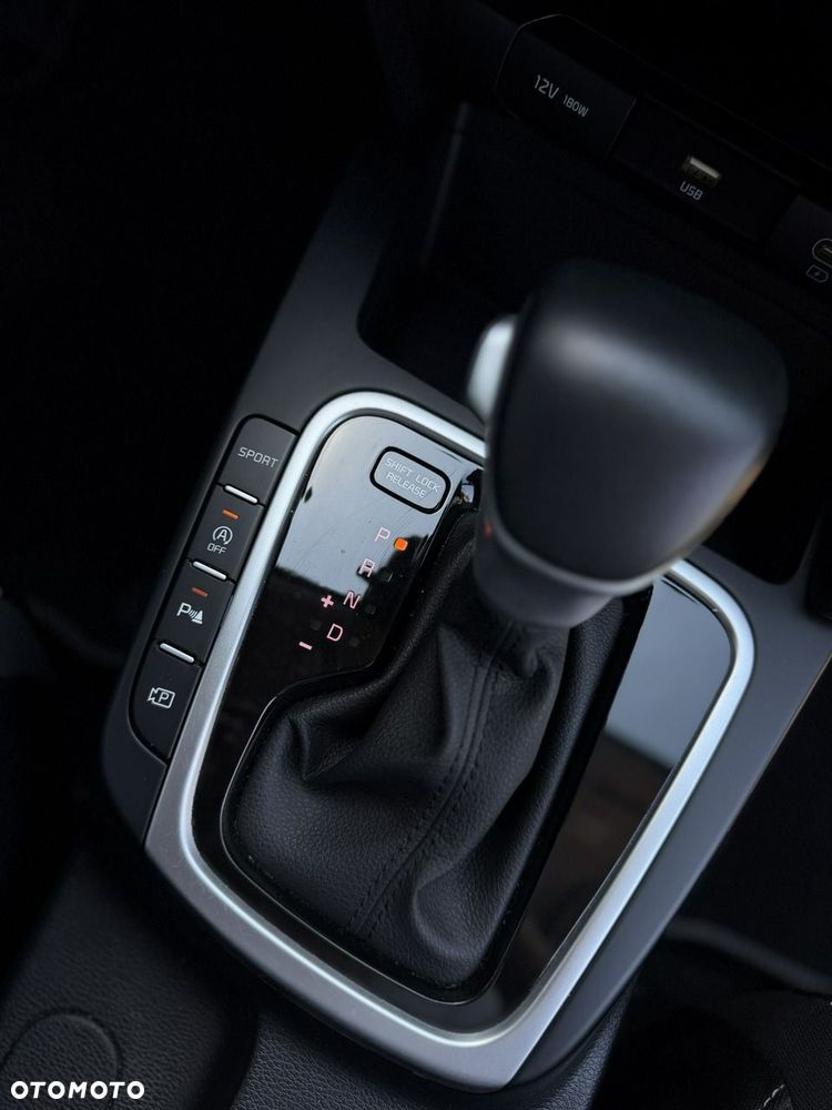 Kia XCeed 1.5 T-GDI M DCT - 13