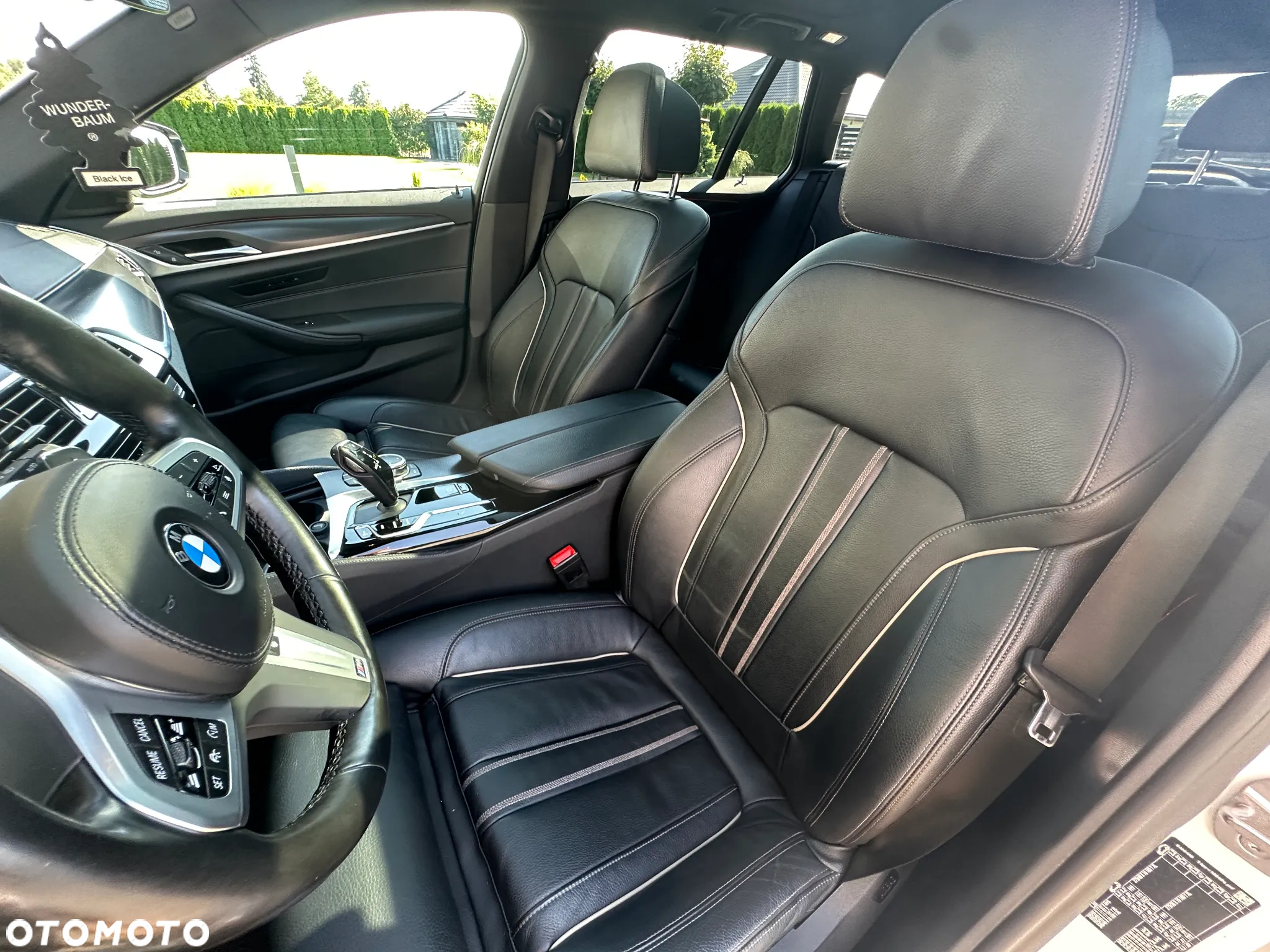 BMW Seria 5 520d Touring M Sport Edition - 38
