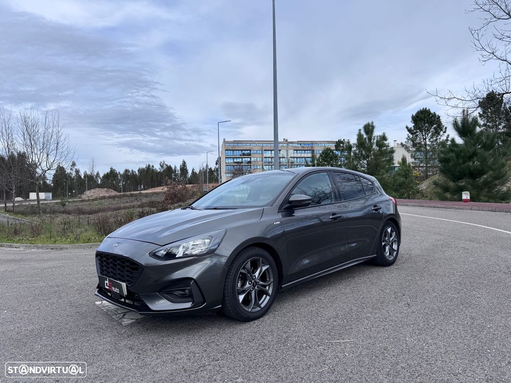 Ford Focus 1.0 EcoBoost MHEV ST-Line - 1