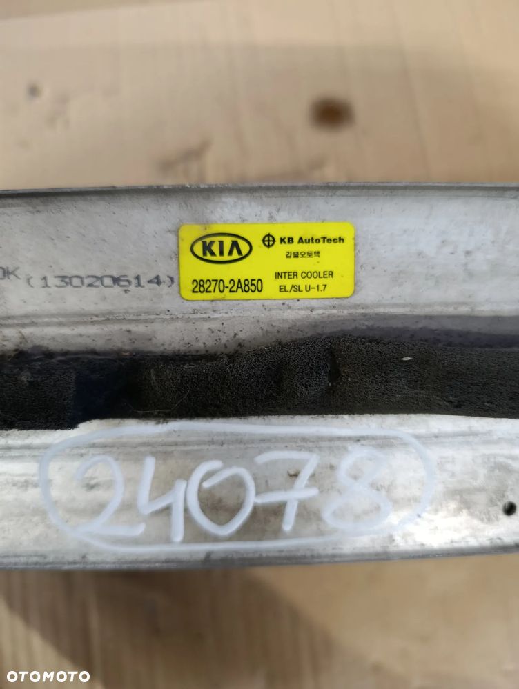 KIA SORENTO CHŁODNICA INTERCOOLER 28270-2A850 - 2