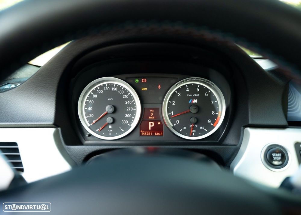 BMW M3 Auto - 35