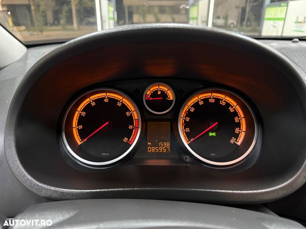 Opel Corsa - 2