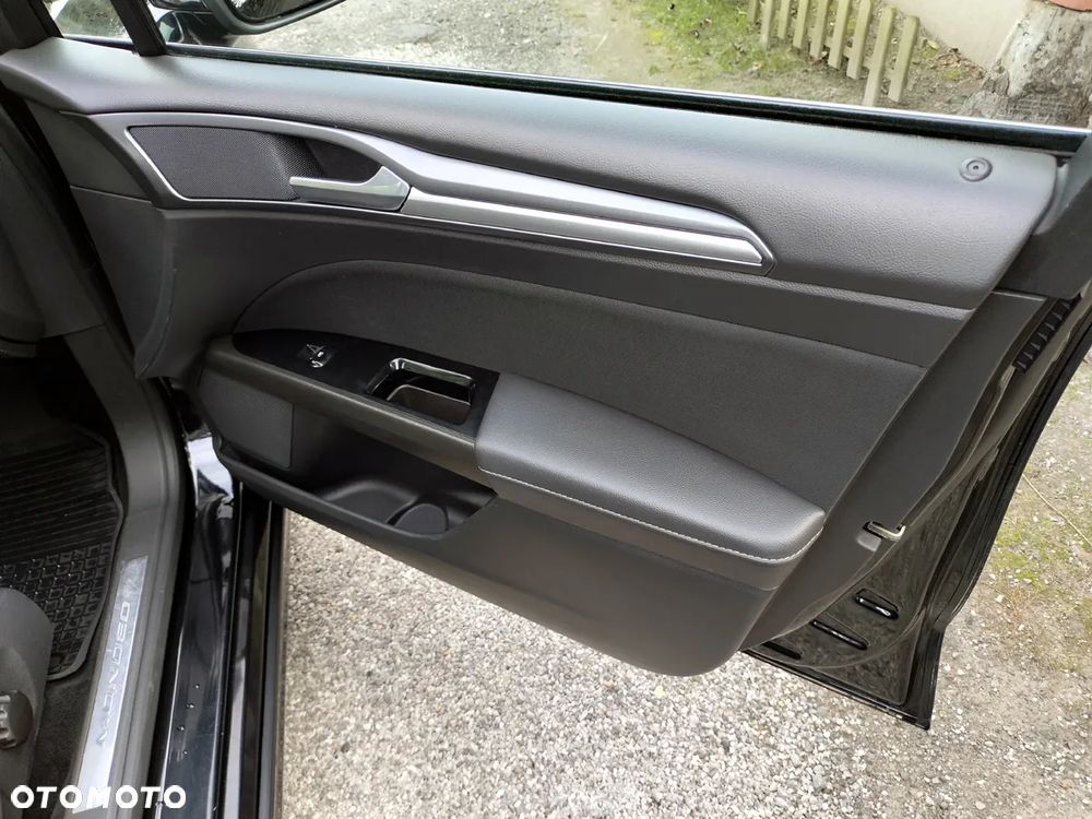 Ford Mondeo 2.0 T Platinium X Plus (Titanium) MPS6 - 17