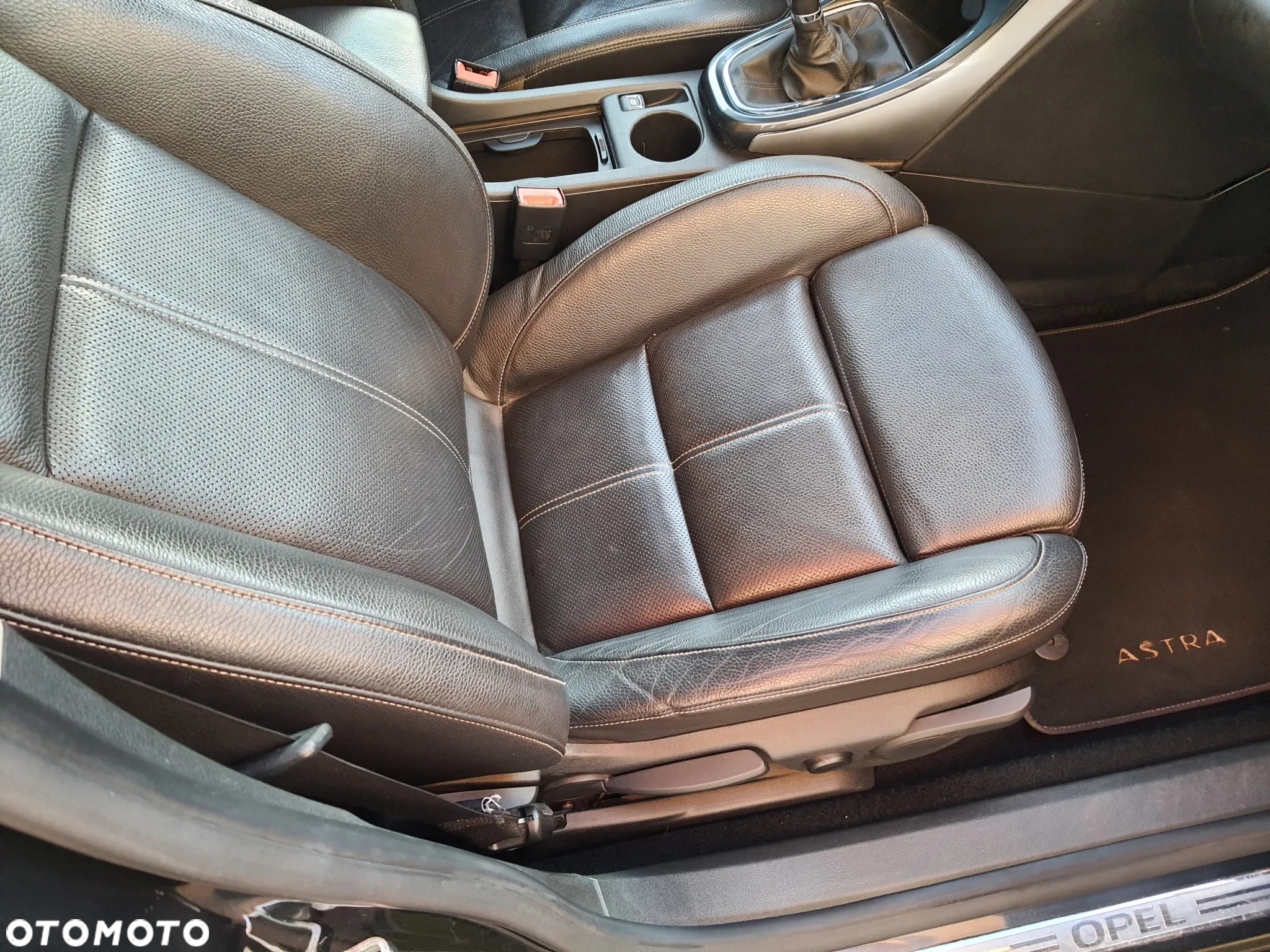 Opel Astra 1.4 Turbo Cosmo - 21