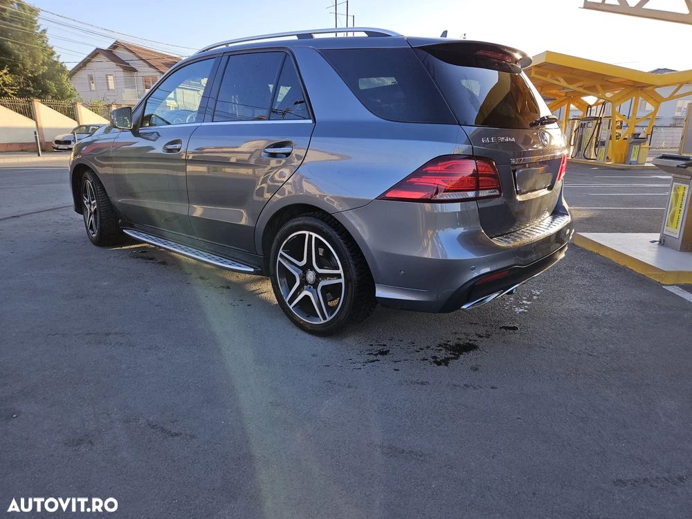 Mercedes-Benz GLE 350 d 4MATIC - 3