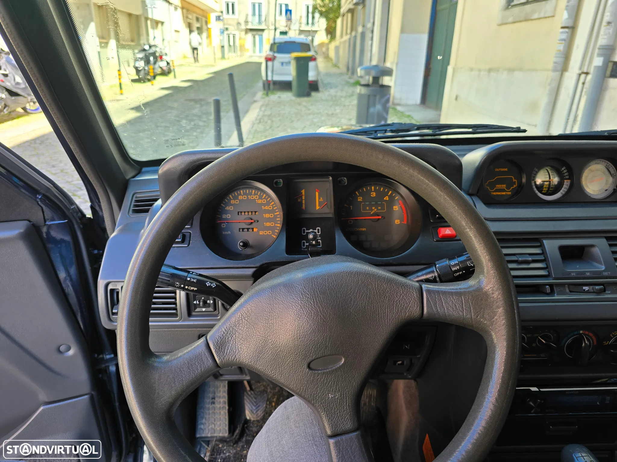Mitsubishi Pajero 2.5 TDi GLS - 12