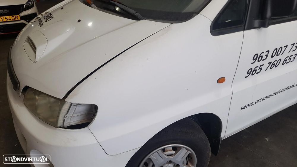 Guarda-lamas esquerdo HYUNDAI H-1 (A1) - 1