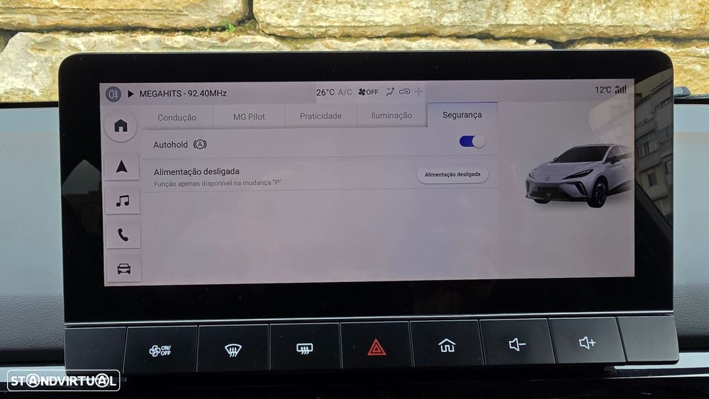 MG MG4 64 kWh Luxury - 36