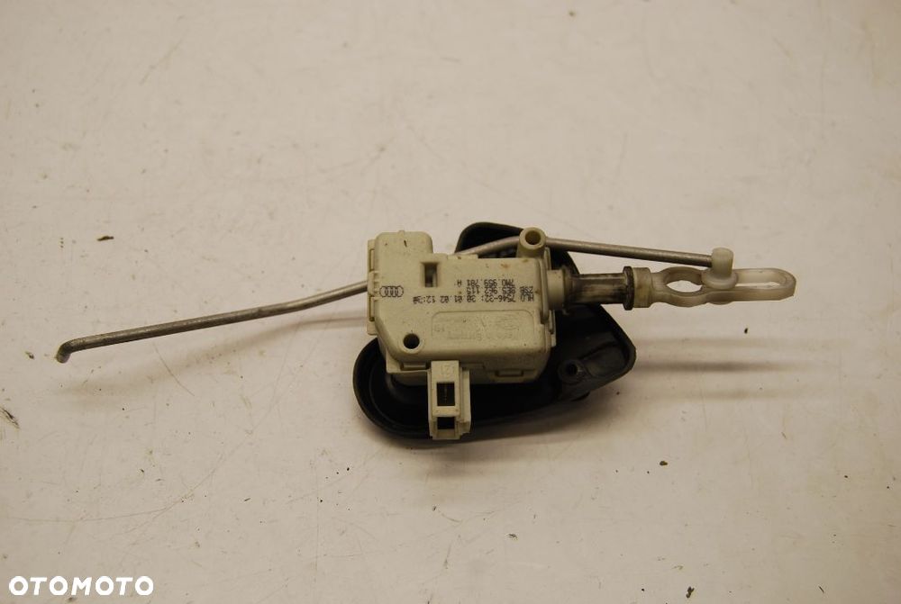 SIŁOWNIK KLAPY BAGAŻNIKA AUDI A4 B6 SEDAN 8E5827833 - 2