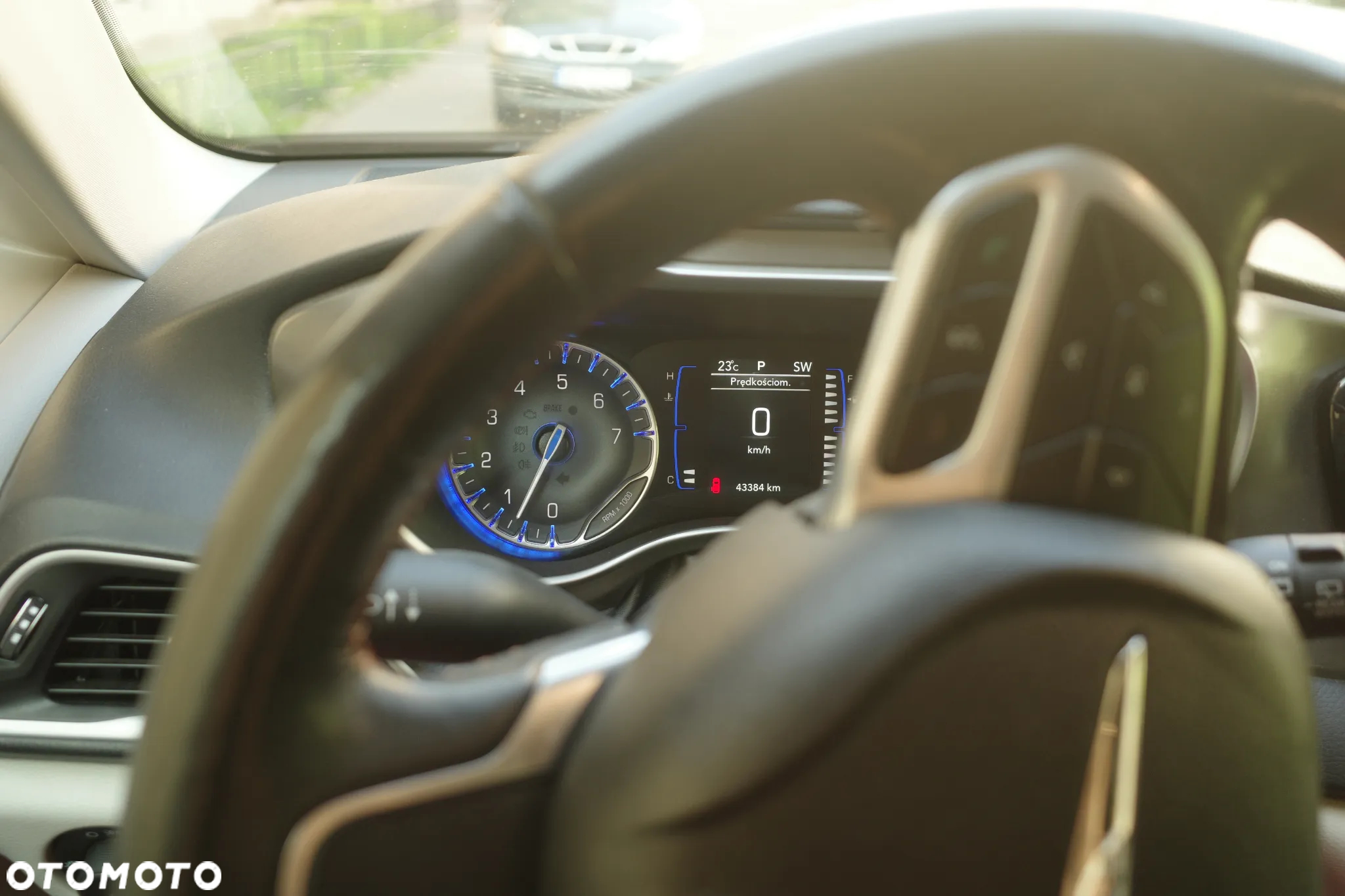 Chrysler Pacifica - 17