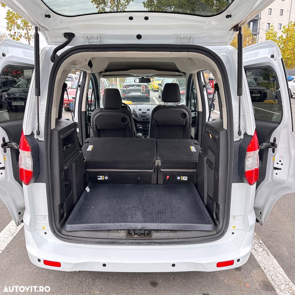 Ford Tourneo Courier 1.5 TDCi Ambiente - 4