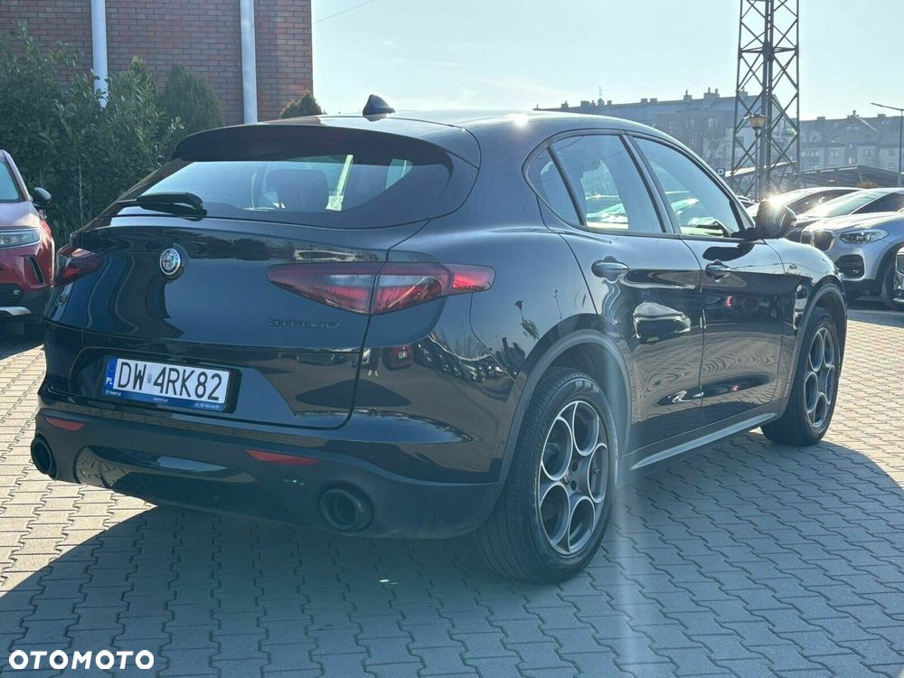Alfa Romeo Stelvio 2.0 Turbo Sprint Q4 - 5