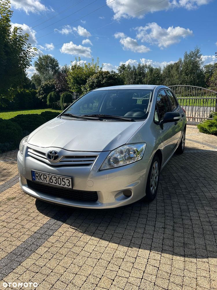 Toyota Auris 1.4 D-4D Life - 3