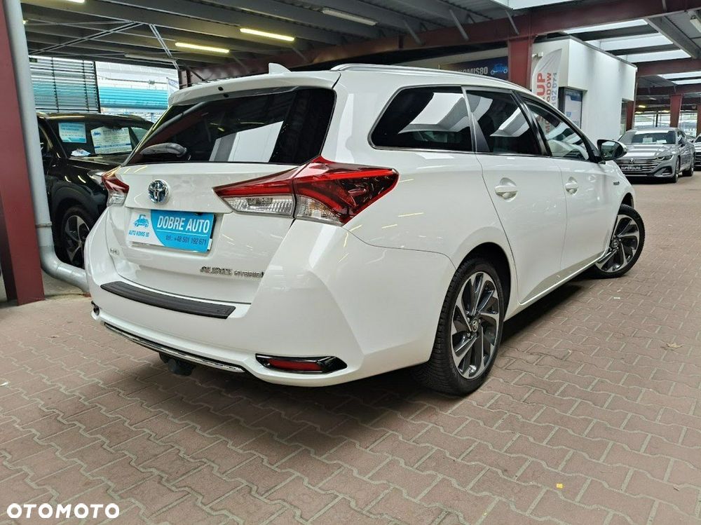 Toyota Auris - 5