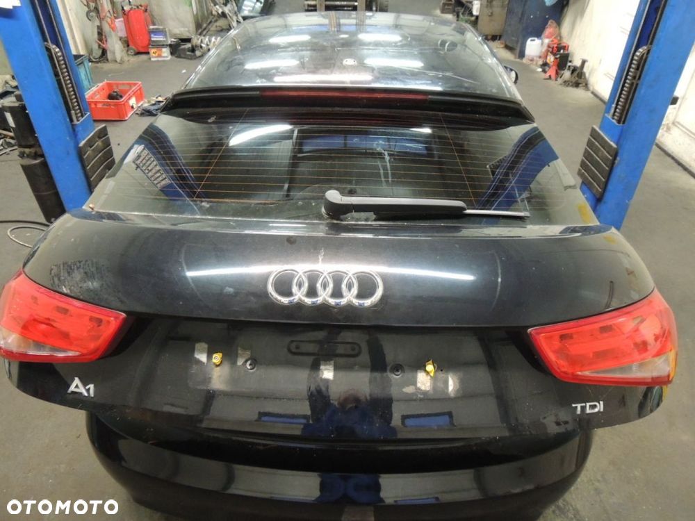 Klapa bagażnika AUDI A1 8X '11 z szybą - 1