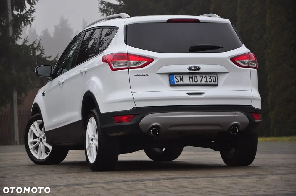 Ford Kuga 2.0 TDCi 4x4 Titanium - 22