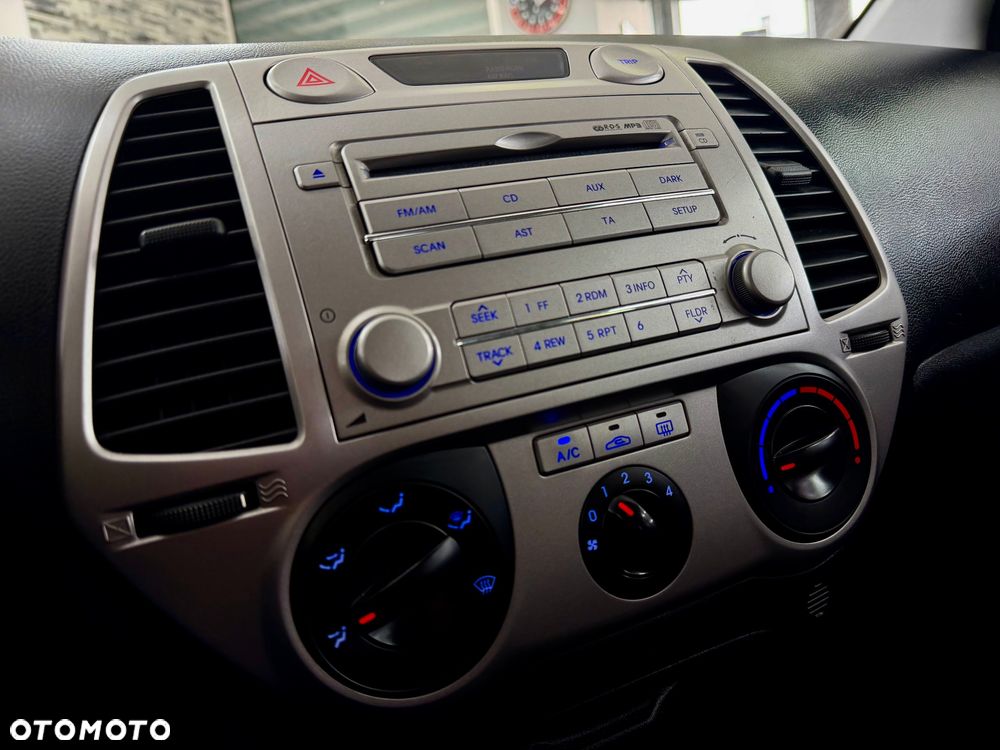 Hyundai i20 1.2 Classic + - 11