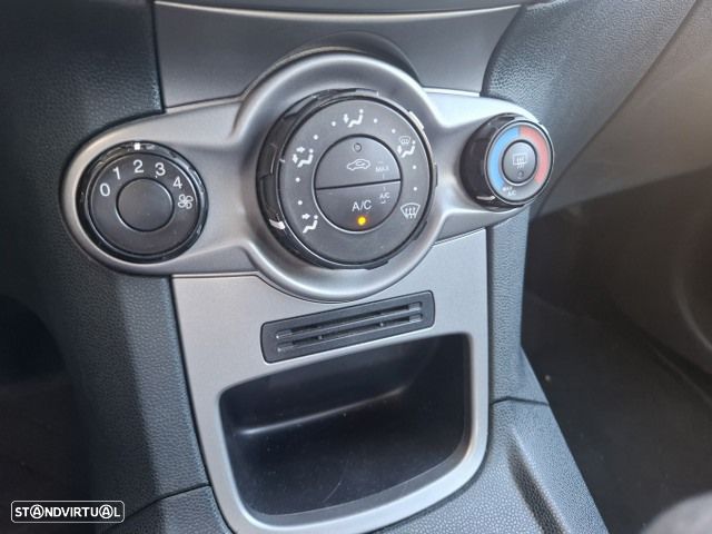 Ford Fiesta 1.25 Trend - 14
