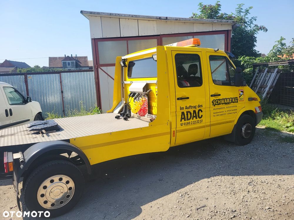 Mercedes-Benz Sprinter616 - 19
