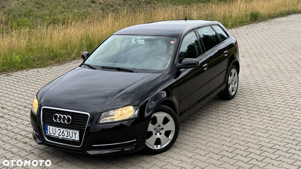 Audi A3 Sportback - 1
