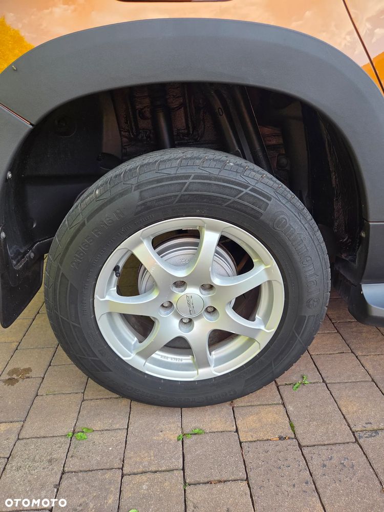 Dacia Duster SCe 115 2WD Comfort - 11