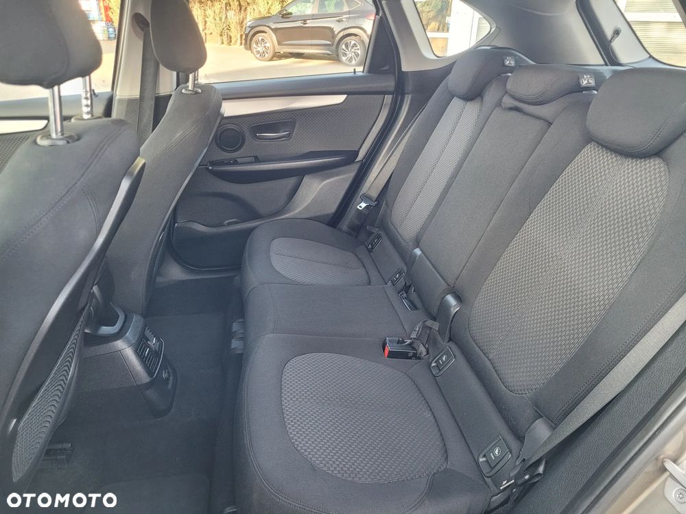 BMW Seria 2 218d Active Tourer - 19