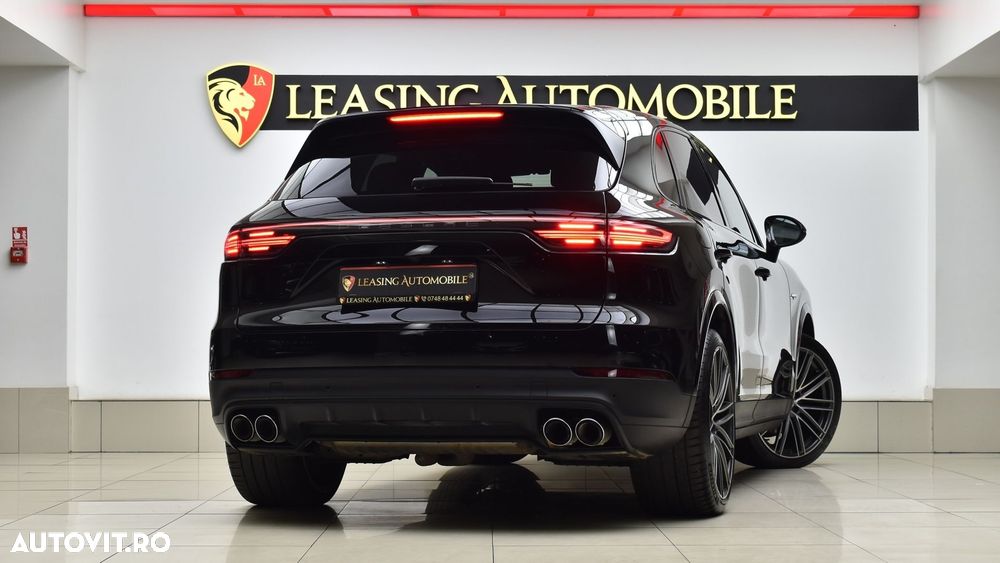 Porsche Cayenne E-Hybrid Tiptronic S Platinum Edition - 4