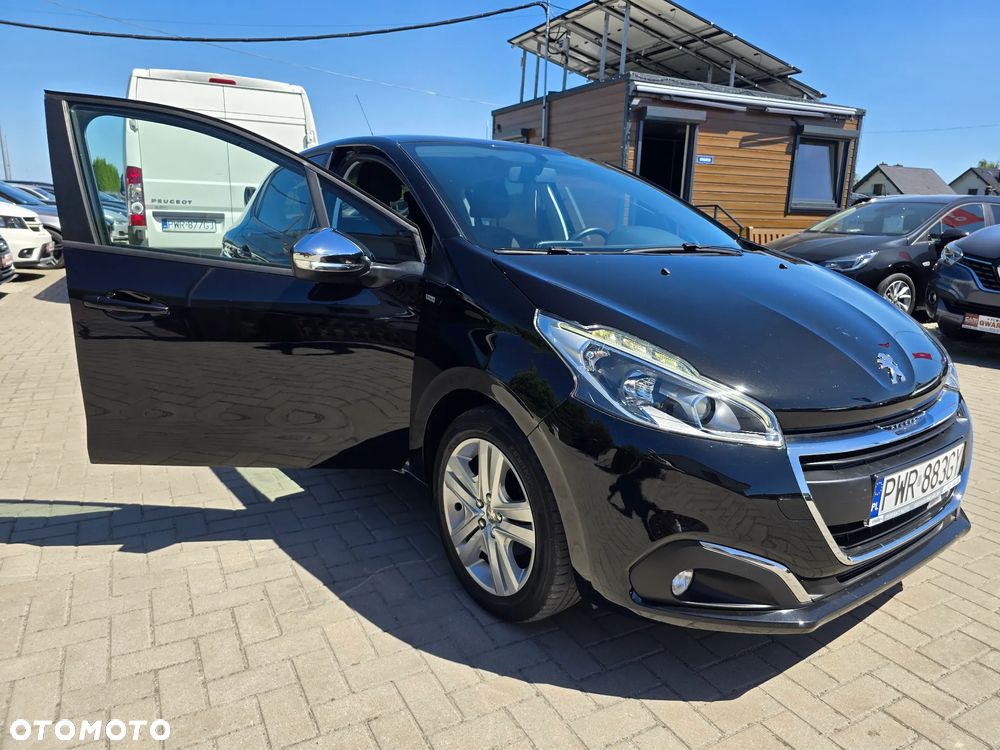 Peugeot 208 - 22