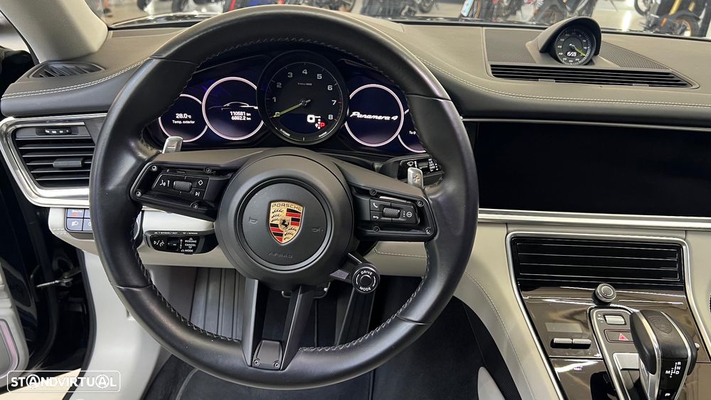 Porsche Panamera 4 E-Hybrid Platinum Edition - 14