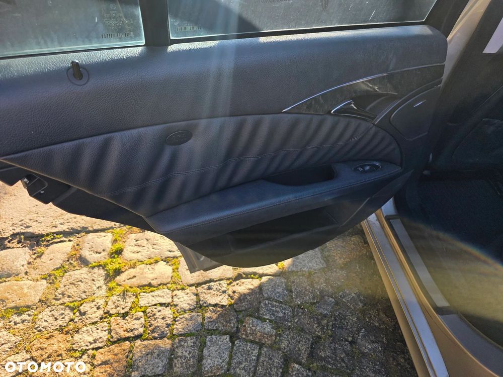 Mercedes-Benz Klasa E 320 CDI 7G-TRONIC Avantgarde BusinessEDITION - 19