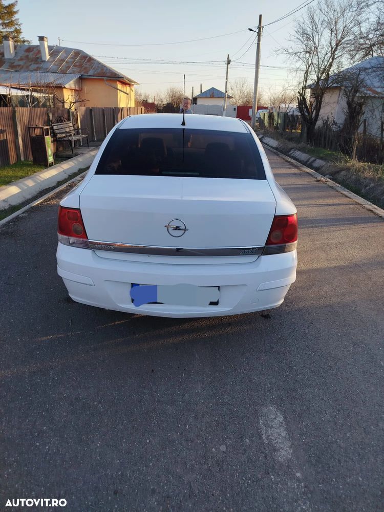 Opel Astra - 4