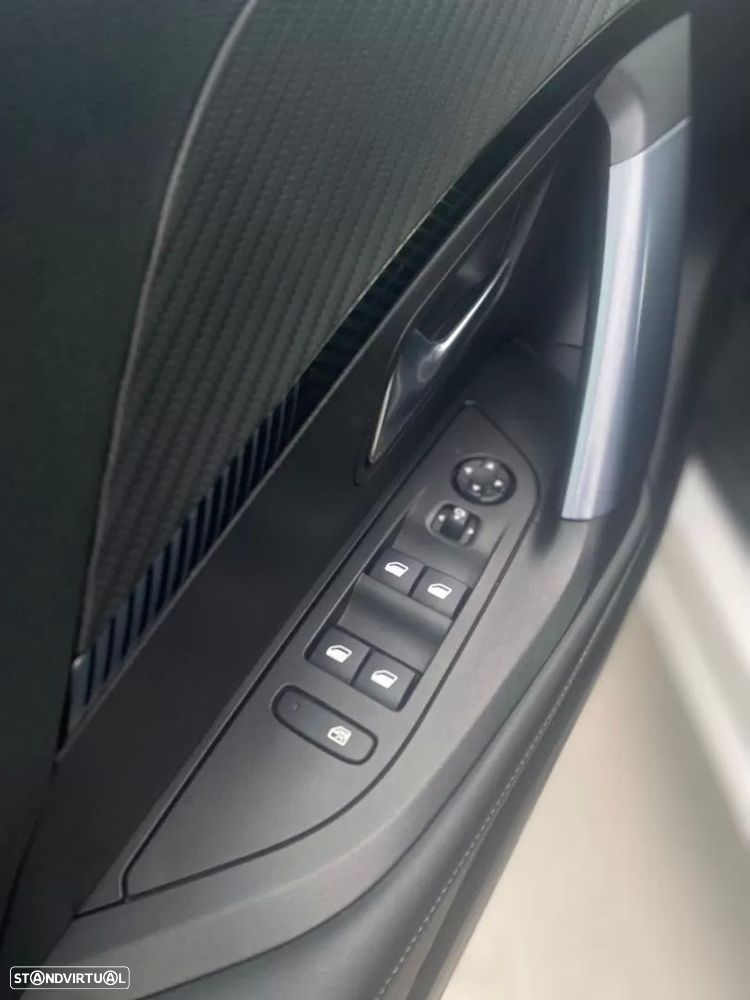 Peugeot e-2008 50 kWh Allure Pack - 12