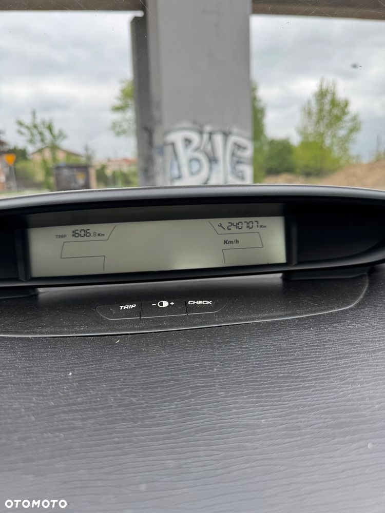 Citroën C4 1.6 HDi Impress - 10