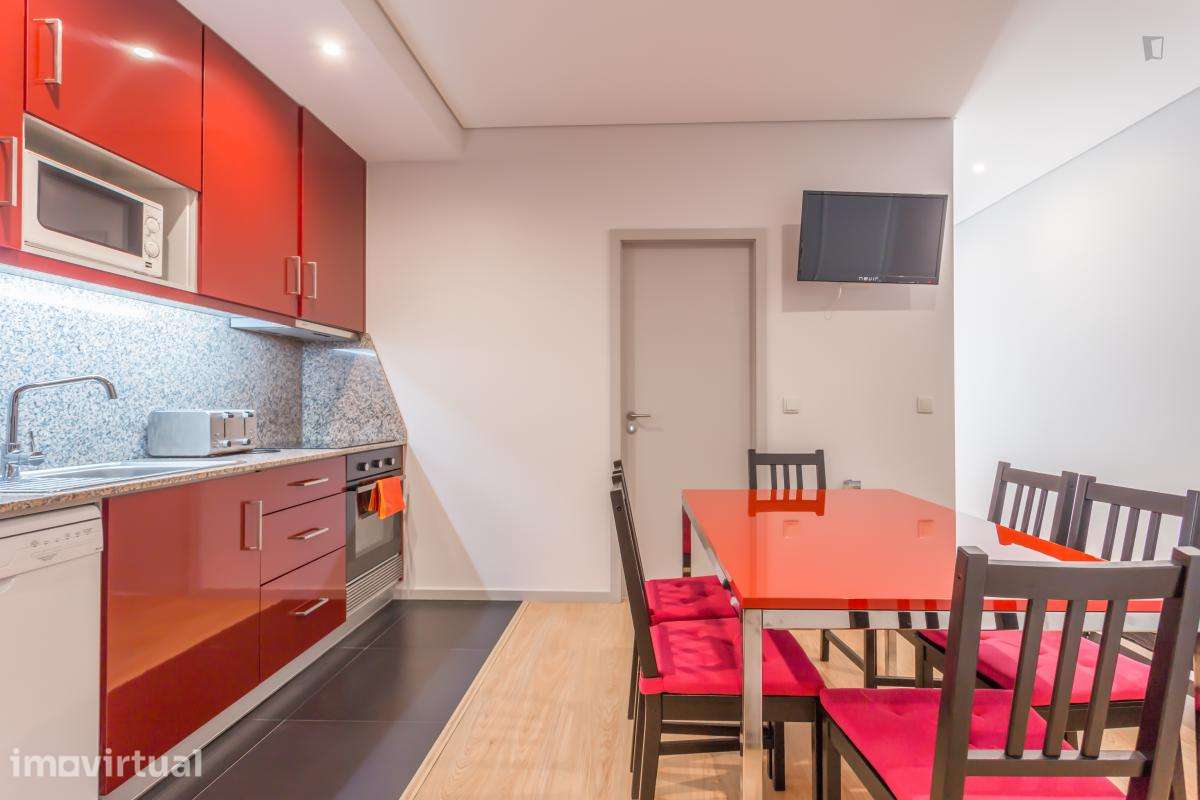Apartamento com 1 quartos - localizado em Santo Ildefonso Porto - Grande imagem: 5/24