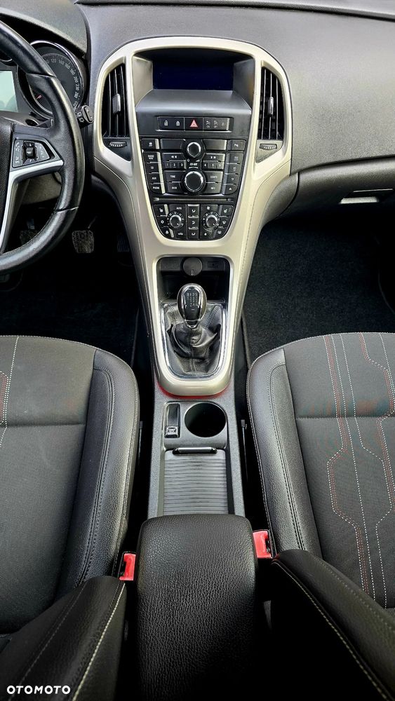 Opel Astra 1.4 Turbo Cosmo - 14