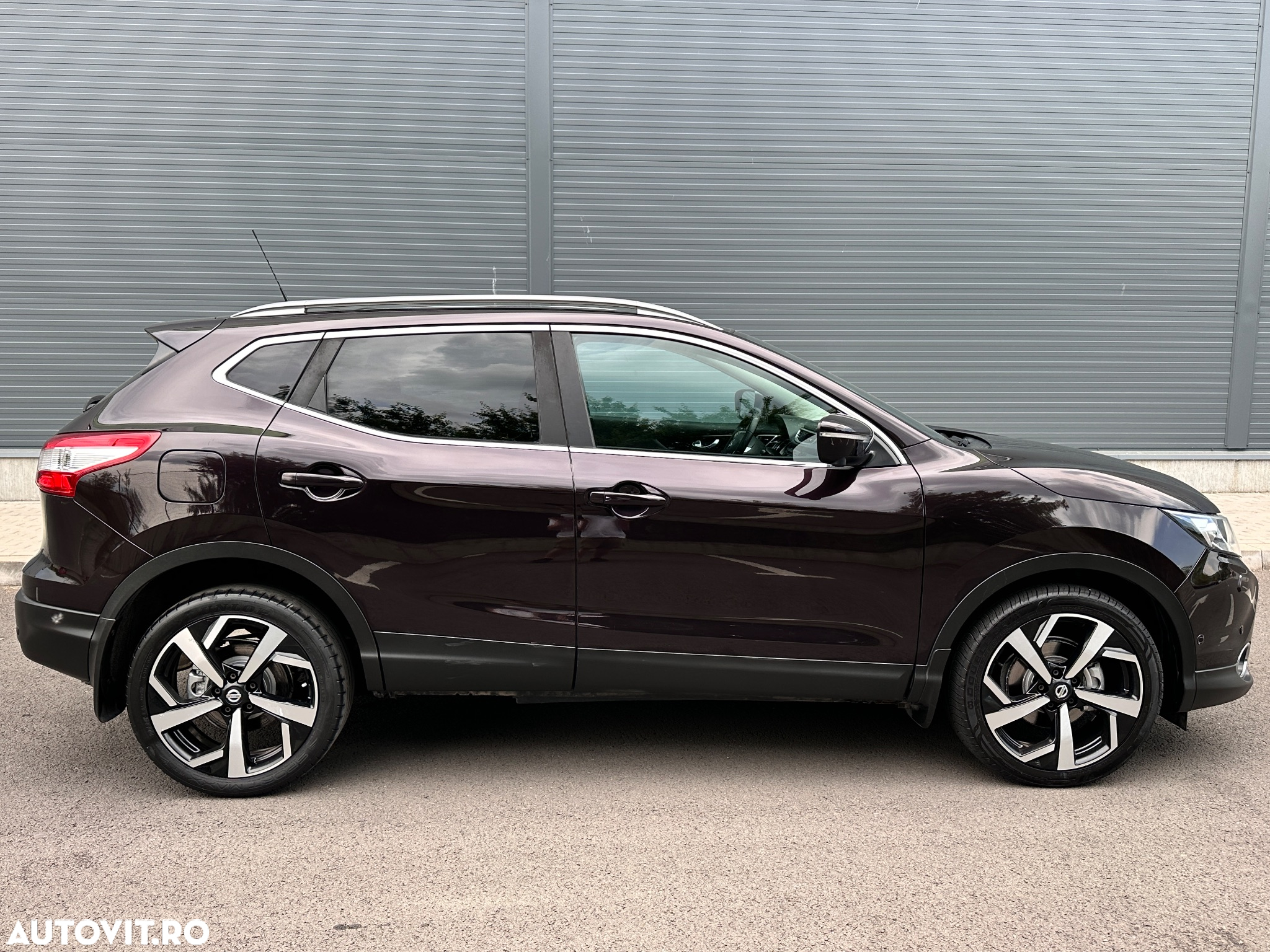 Nissan Qashqai 1.6 DCI Start/Stop X-TRONIC Tekna - 16