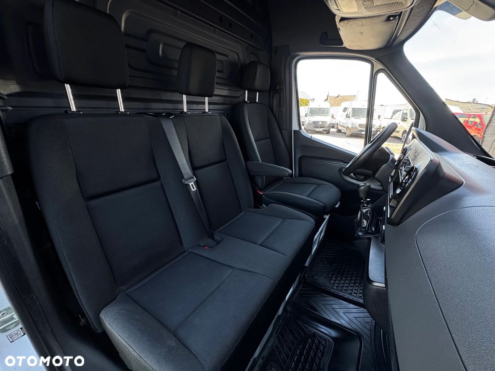 Mercedes-Benz SPRINTER - 17