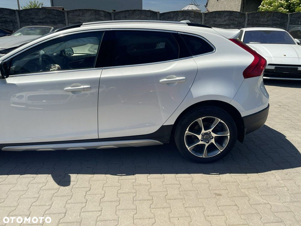 Volvo V40 Cross Country T4 AWD Geartronic Kinetic - 5