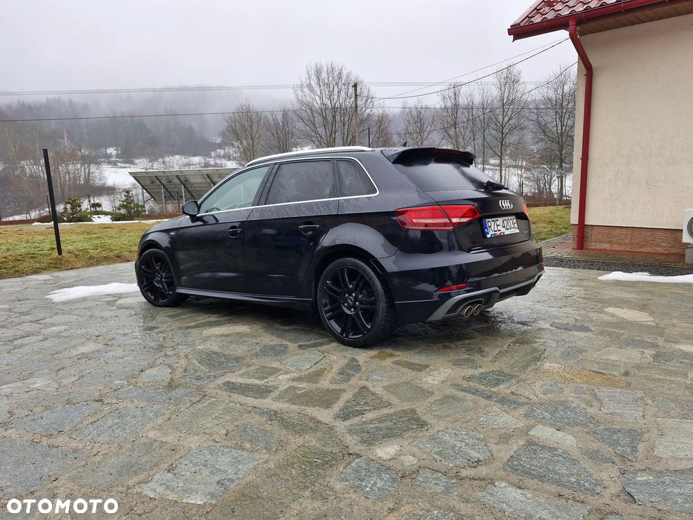 Audi A3 Sportback 2.0 TDI (clean diesel) quattro S tronic S line Sportpaket - 11