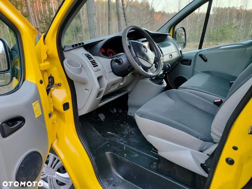 Opel vivaro - 25