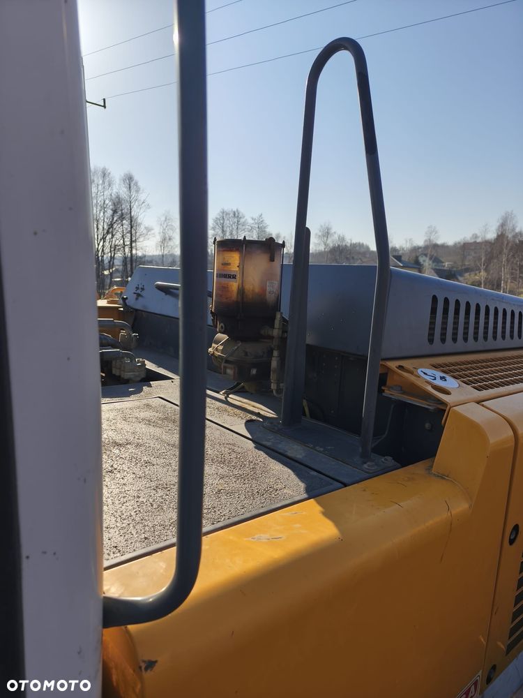 Liebherr R934C - 4