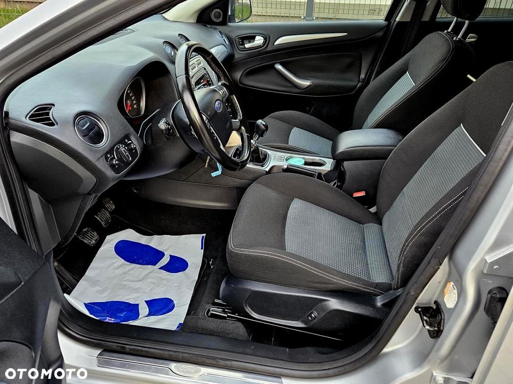 Ford Mondeo 2.0 TDCi Champions Edition - 16