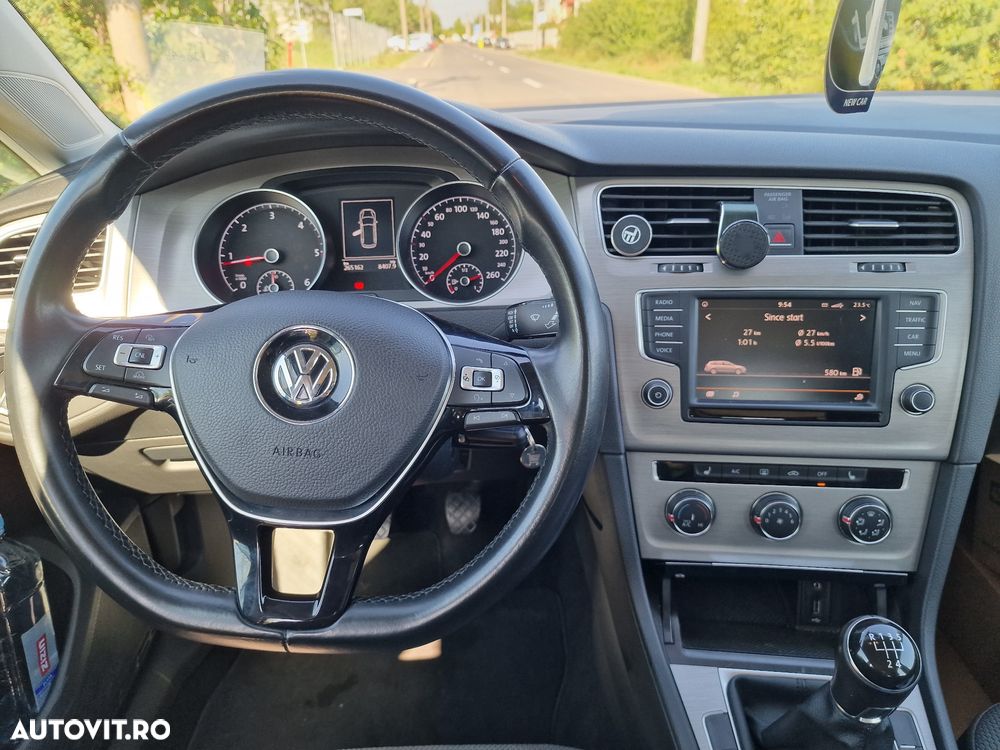 Volkswagen Golf 1.6 TDI BlueMotion Comfortline - 6