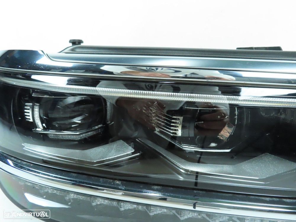Farol Xenon Direito Seminovo/ Original VW TIGUAN (AD1) 5NB941082D / 5NB941114E - 3