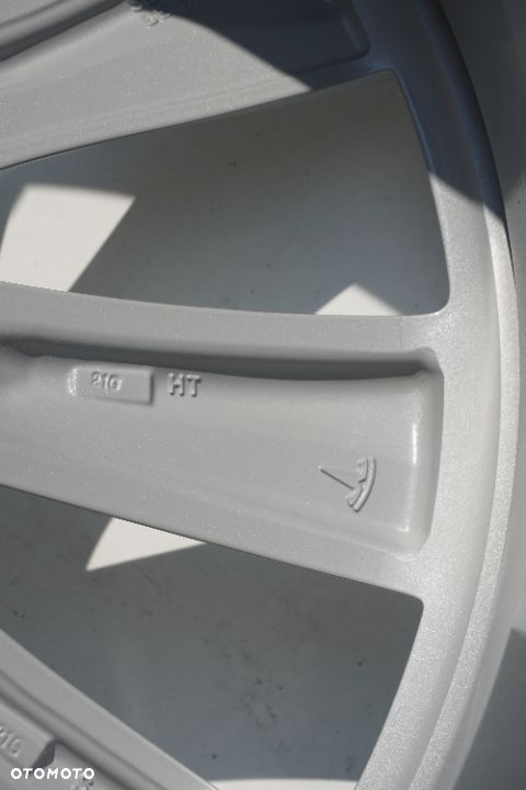 Tesla 5x120 20'' 10J et35 102722500B - 8